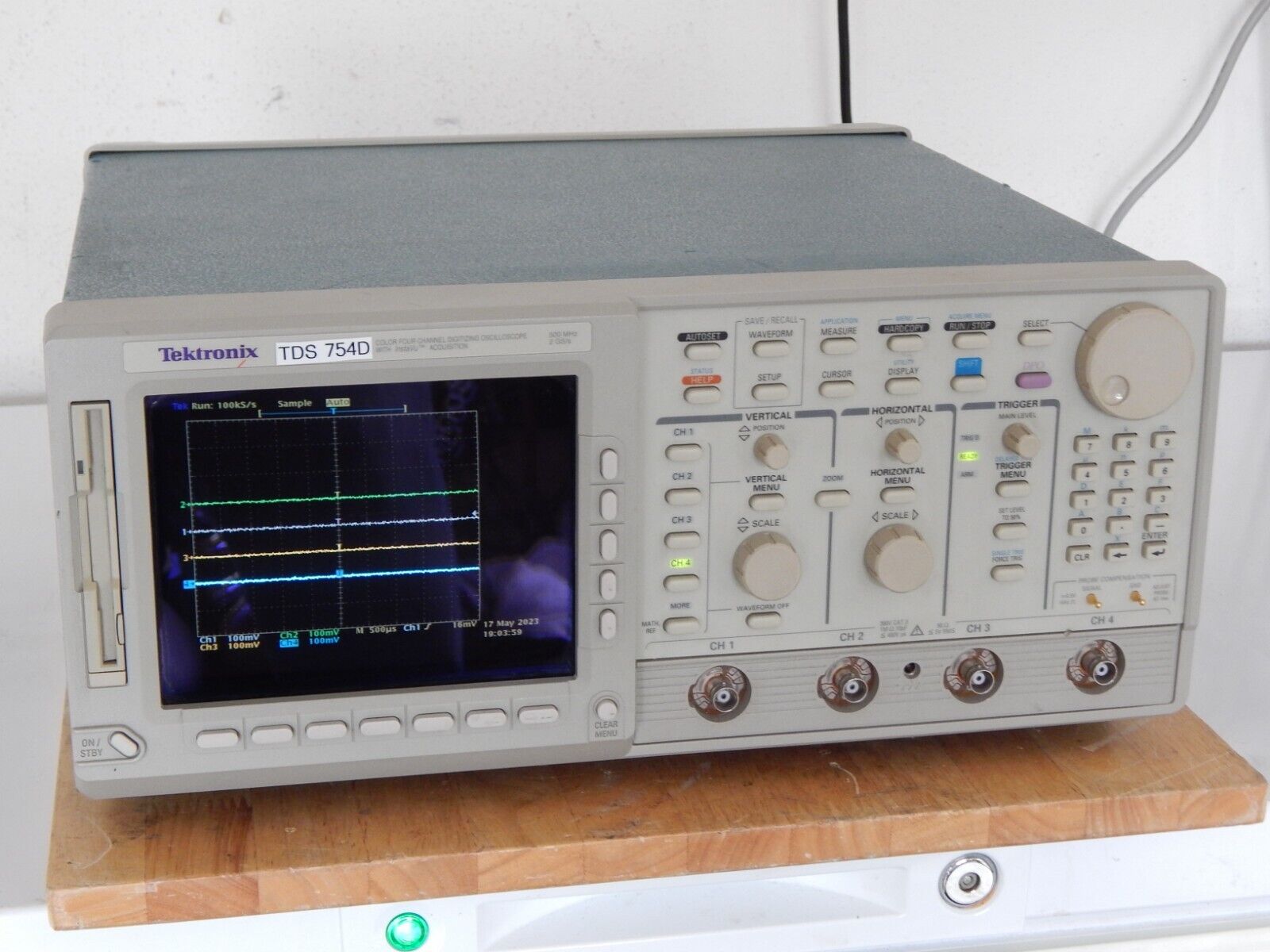 TDS 754D 500Mhz 2GS/s DPO opt's 1M,2F,2C TDS 754D 500Mhz 2GS/s DPO opt's 1M,2F,2C
